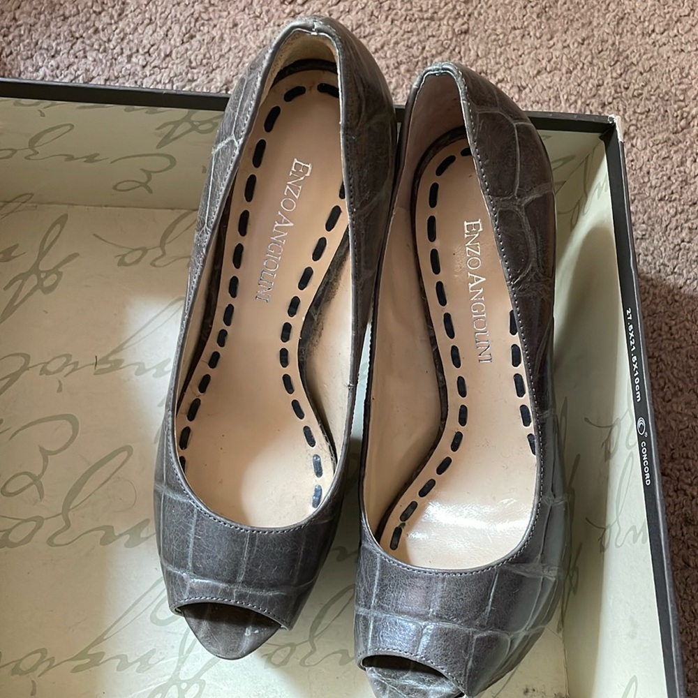 Enzo angiolini heels size 4 1/2!